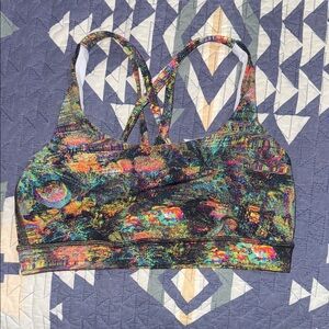 EUC women’s lululemon energy bra size 6